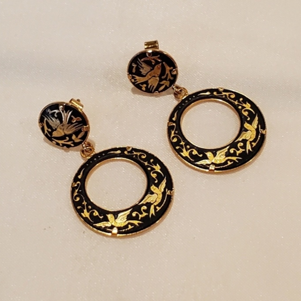 DAMASQUINDO DE TOLEDA PIERCED EARRINGS,DAMASCENE GOLD